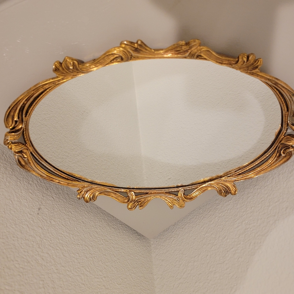 Elegant Vintage,Stylebuilt Brand Gold Oval Mirror Vanity  Tray.